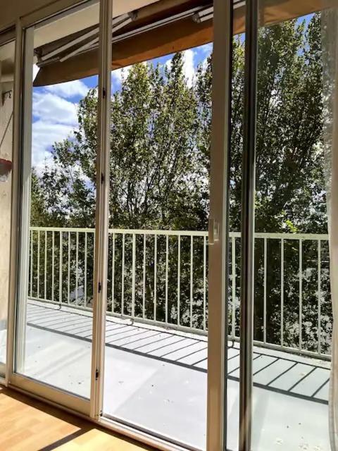 Appartement Vue Sur Le Rhone Arles Exterior photo